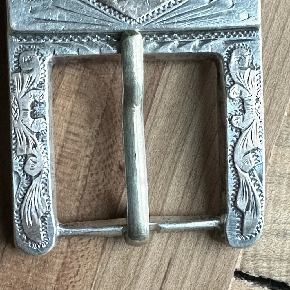 Artisan Mexico Belt Buckle 1.875 Inch Women Tooled Silver Alloy‎ Rose Gold 28.4g